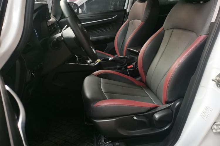 Used Geely Auto Vision X3 2021 PRO 1.5L CVT Deluxe Model
