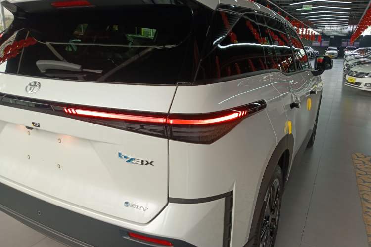 Used Toyota BZ 3X 2025 520 Pro Right Rear Taillight