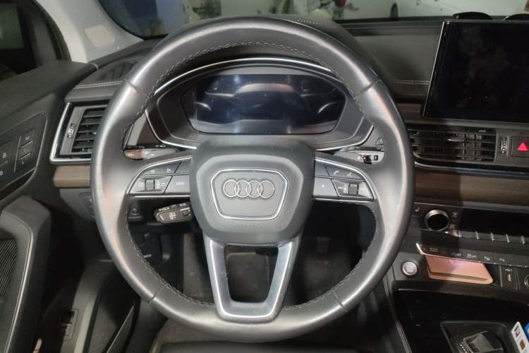 Used Audi Q5L 2022 Updated 45T Prestige Dynamic Edition Steering Wheel