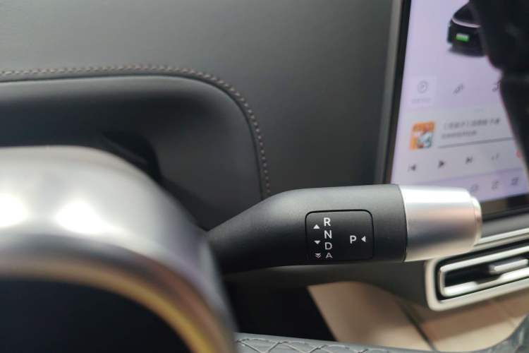 Used Li Auto L6 2024 Pro Model Gear Lever