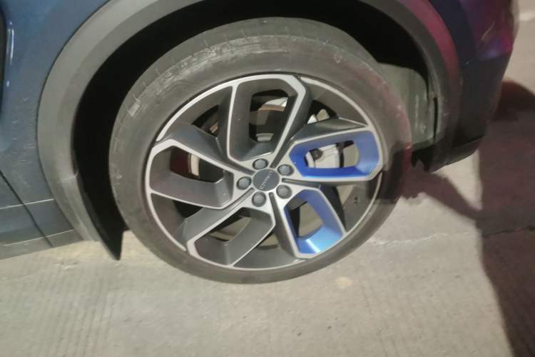 Used Lynk & Co 05 2020 2.0TD Two-Wheel Drive Shine Halo