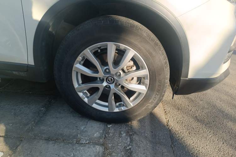 Used Nissan X-Trail 2020 2.0L XL Premium CVT 2WD SmartConnect Luxury Edition Right Front Wheel Hub