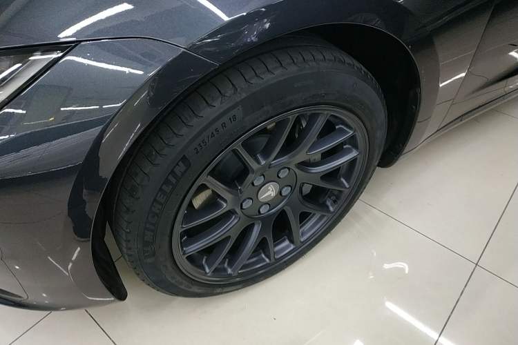 Used Tesla Model 3 2023 Rear-Wheel-Drive Version
