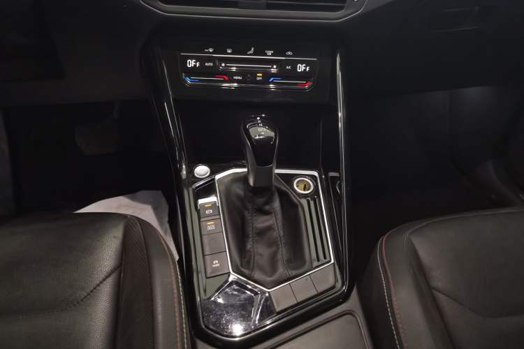 Used Volkswagen Tayron 2022 330TSI Two-Wheel Drive Luxury Smart Connectivity Version