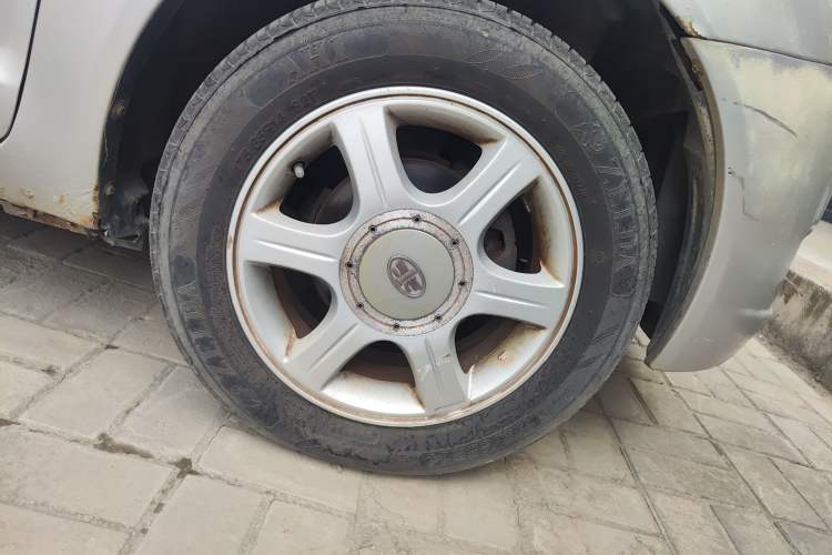 Used FAW Weizhi V2 2010 1.3L Manual Luxury Version
