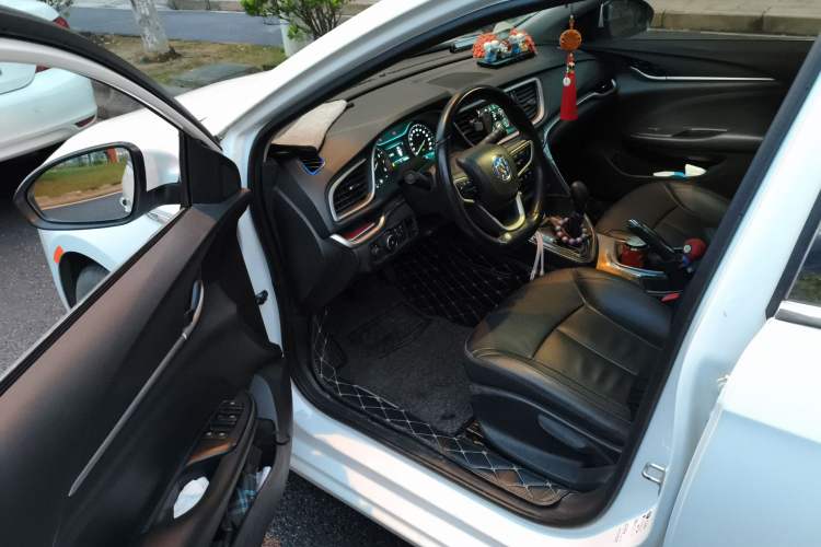 Used Buick GT 2019 18T Automatic Connected Elite Model China VI Standard Driver Seat