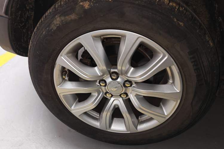 Used Land Rover Range Rover Evoque 2018 240PS PURE Style Edition
