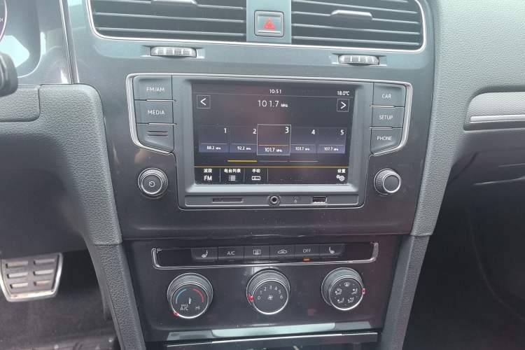 Used Volkswagen Golf 2017 230TSI Automatic Luxury Million-Vehicle Commemorative Edition