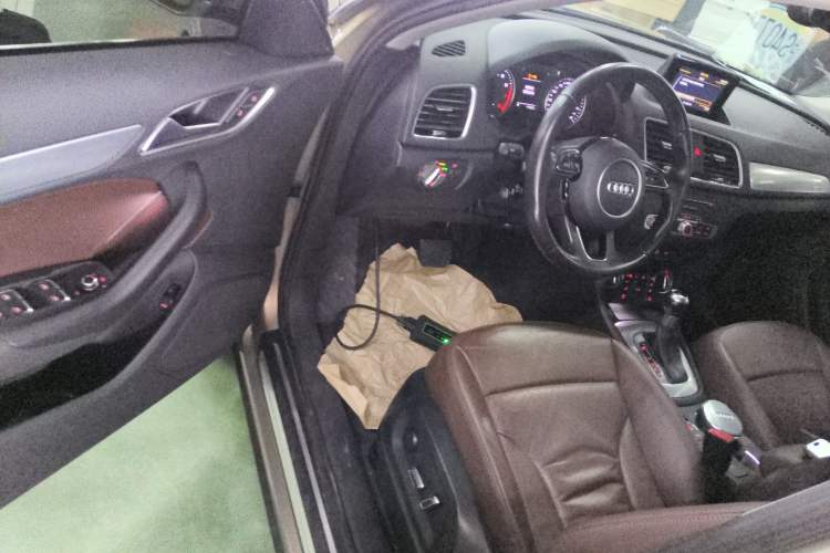 Used Audi Q3 2017 35 TFSI Style Edition Driver Seat