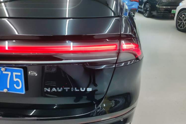 Used Lincoln Nautilus 2023 2.0T All-Wheel-Drive Luxury Edition