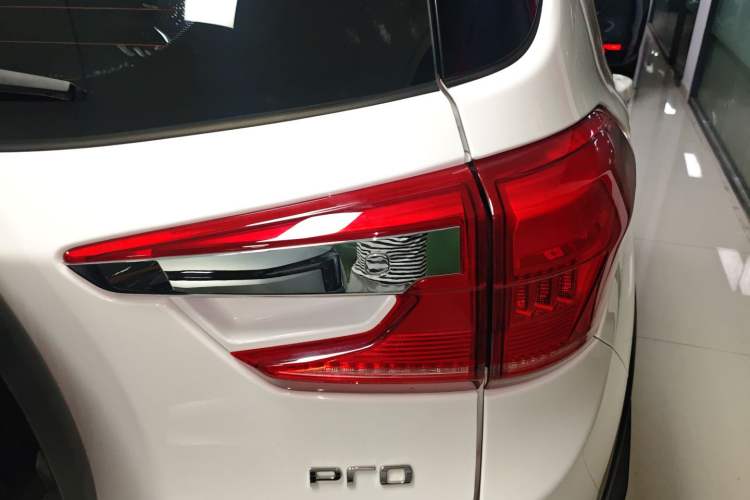 Used BYD Yuan Pro 2021 401 km Deluxe Version Right Rear Taillight