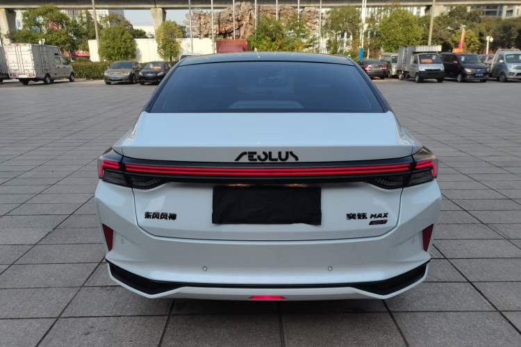 Used Dongfeng Aeolus Yixuan MAX 2023 1.5T Super Cool Trendy Dad Edition
