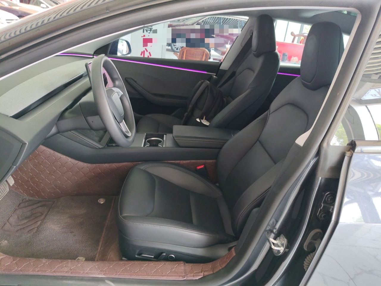 Interior delantero
