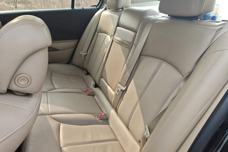 Used Buick LaCrosse 2012 2.4L SIDI Elegant Edition