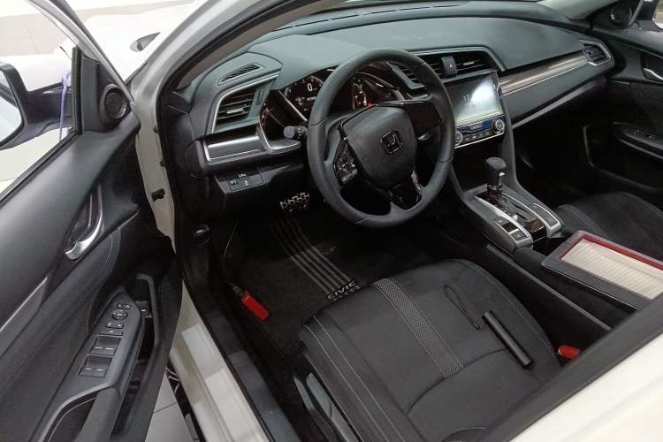 Used Honda Civic 2019 220TURBO CVT Dynamic Edition China VI Emission Standard Driver Seat