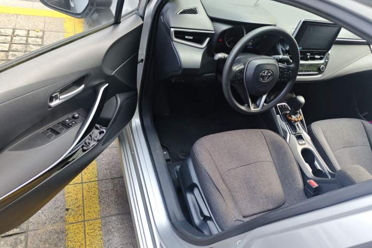 Used Toyota Corolla 2021 Dual-Motor 1.8L E-CVT Elite Edition