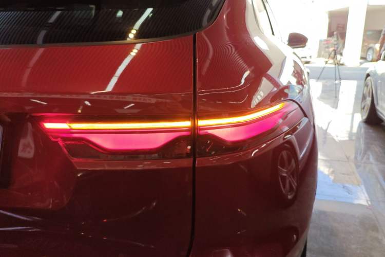 Used Jaguar F-PACE 2021 250 PS
