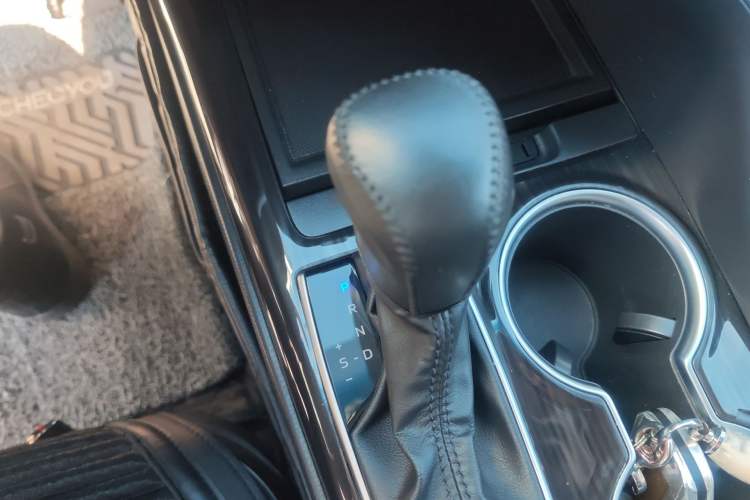 Used Toyota Camry 2021 2.5G Luxury Edition Gear Lever