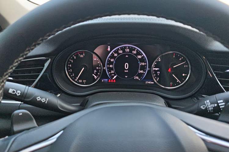 Used Buick Regal 2025 Model 28T Long-Range Enjoyment Edition Instrument Cluster