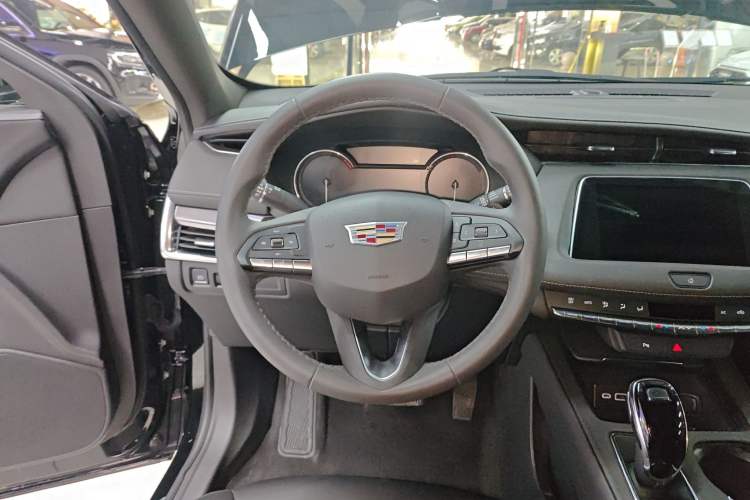 Used Cadillac XT4 2022 28T Two-Wheel Drive Fashion Edition