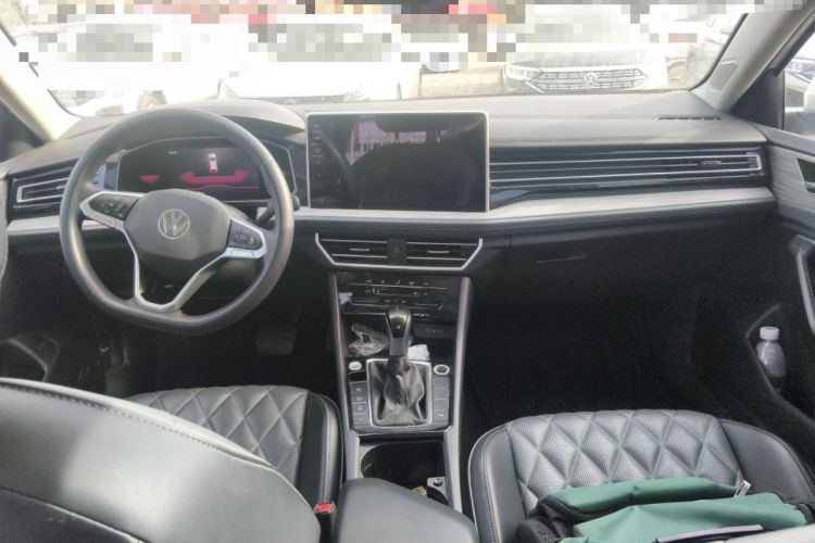 Used Volkswagen Sagitar 2023 200TSI DSG Excellence Edition Center Console