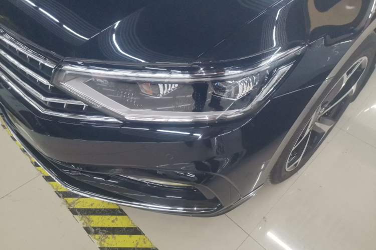 Used Volkswagen Magotan 2025 Zhongxiang Version 330TSI DSG Luxury Edition