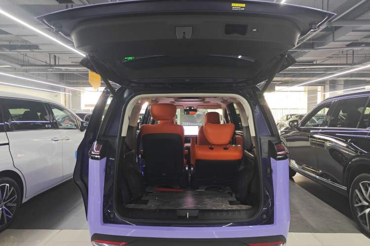 Used GAC Trumpchi E8 New Energy 2024 150km MAX Trunk