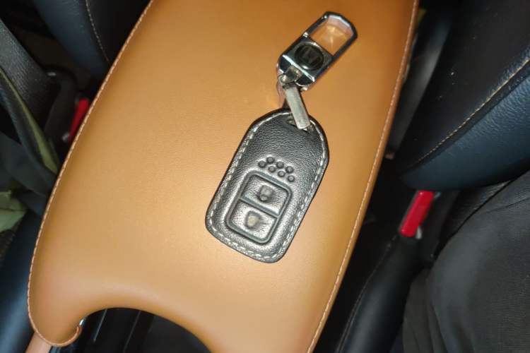 Used Honda Vezel 2016 1.8L CVT Front-Wheel Drive Pioneer Edition
