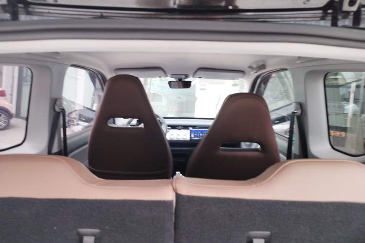 Used Wuling Hongguang MINIEV 2022 GAMEBOY 200km Gaming Edition with Lithium Iron Phosphate Headliner