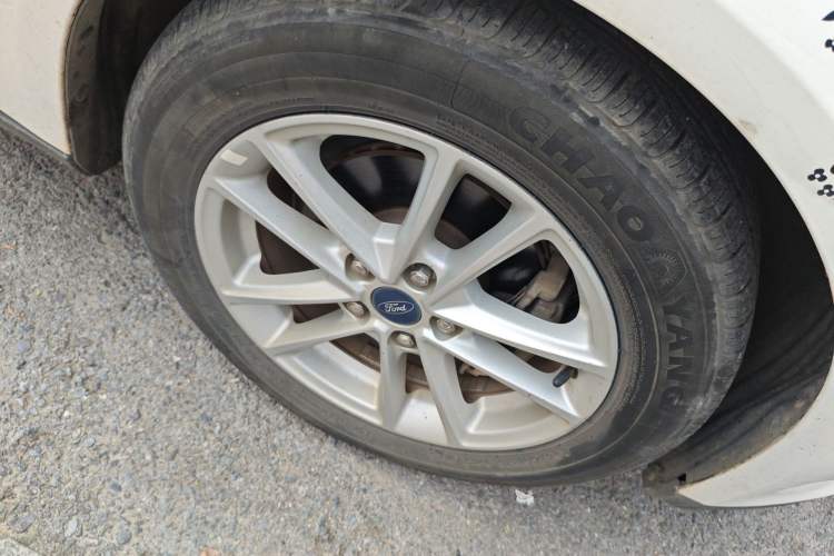 Used Ford Focus 2017 Sedan 1.6L Automatic Fashion Edition Smart Drive Version