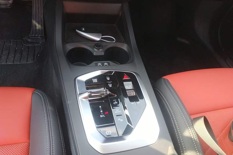 Used BMW 2 Series 2025 225L M Sport Night Edition Package Gear Lever