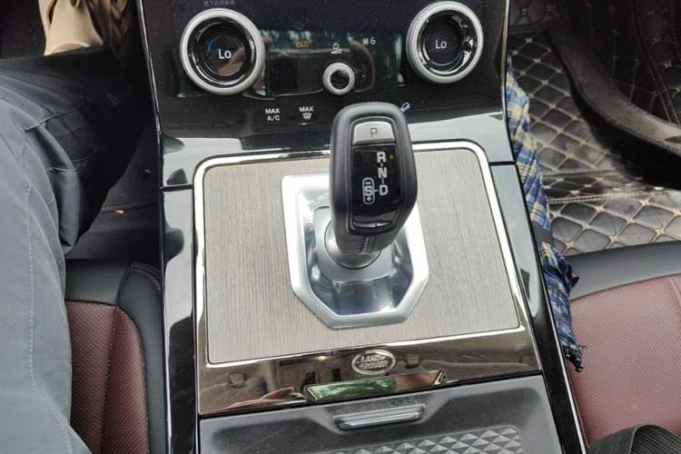 Used Land Rover Range Evoque 2022 Facelifted Aurora L 249 PS R-Dynamic Luxury Edition