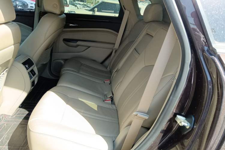 Used Cadillac SRX 2015 3.0L Elite Model
