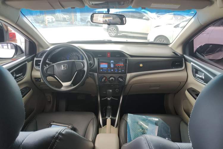 Used Honda Crider 2016 1.8L CVT Comfort Version
