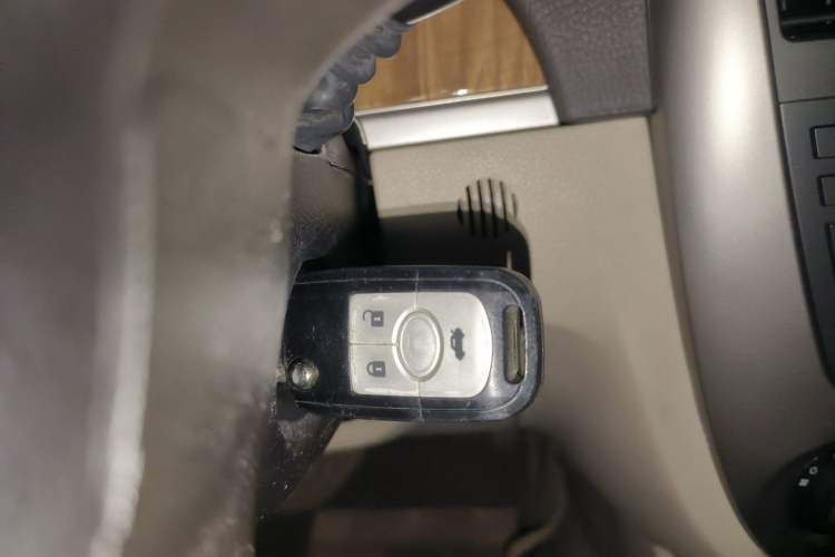 Used Buick Excelle 2015 1.5L Automatic Luxury Edition Vehicle Key