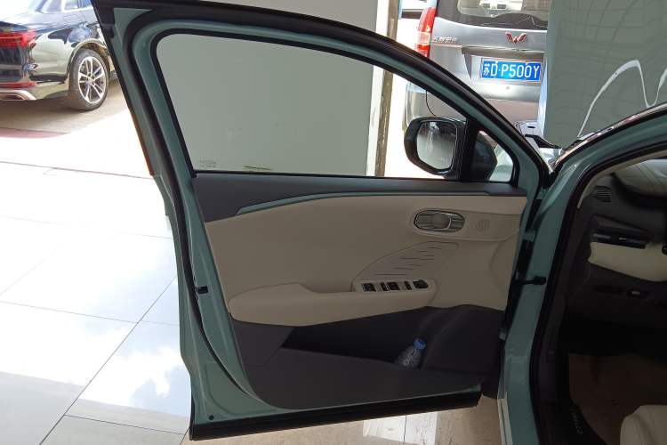 Used Lynk & Co 06 EM-P 2023 EM-P 126 Long-Range Halo
