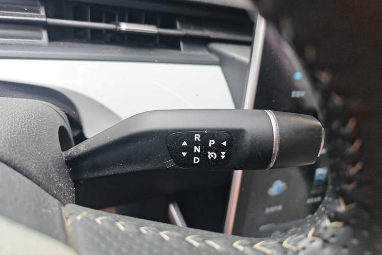 Used NETA AYA 2023 318 Lite Gear Lever