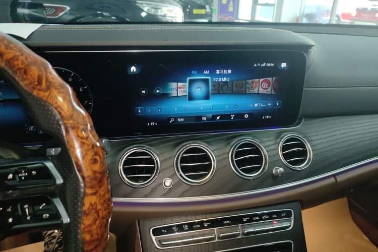 Used Mercedes-Benz E-Class 2022 Revised Version E 300 L Sporty and Stylish Edition