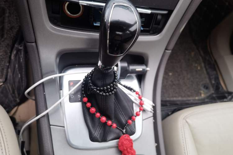 Used Ford Mondeo 2011 2.3L Fashion Edition Gear Lever