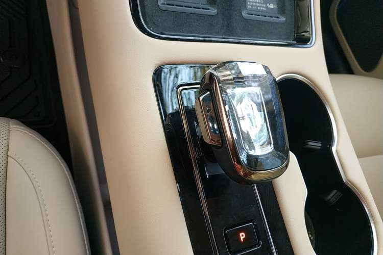 Used Hima AITO M5 2024 Extended-Range Max Rear-Wheel Drive Advanced Intelligent Driving Version
