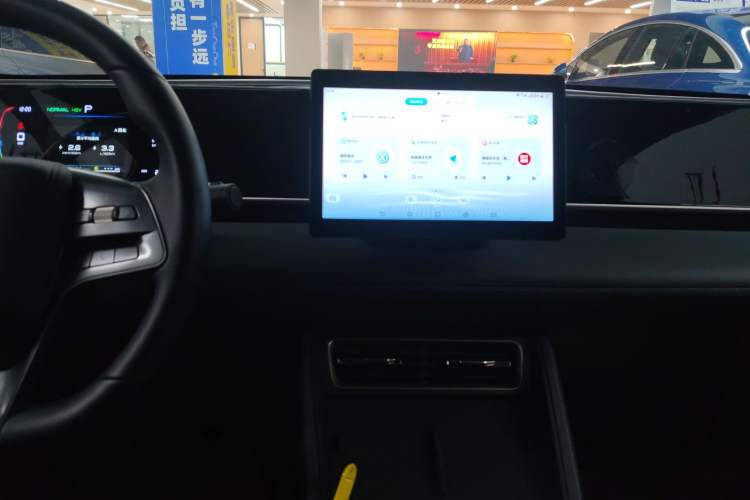 Used BYD Qin L 2024 DM-i 80KM Leading Model
