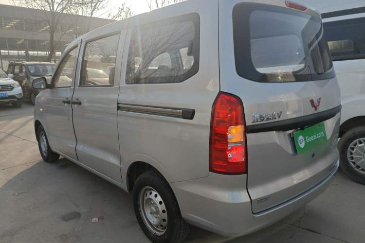 Used Wuling Hongguang V 2022 1.5L Jingqu Edition Electric-Assist LAR