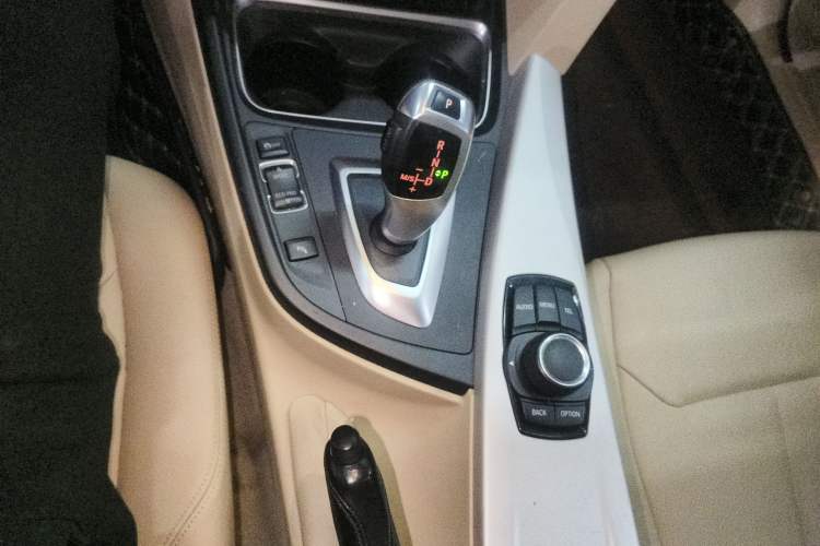 Used BMW 3 Series 2015 320Li Fashion Model