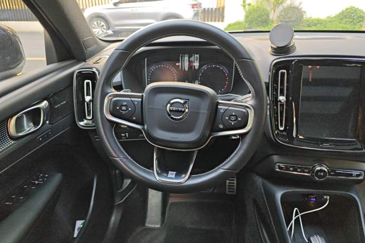 Used Volvo XC40 2020 T4 4x4 Smart Luxury Sport Edition