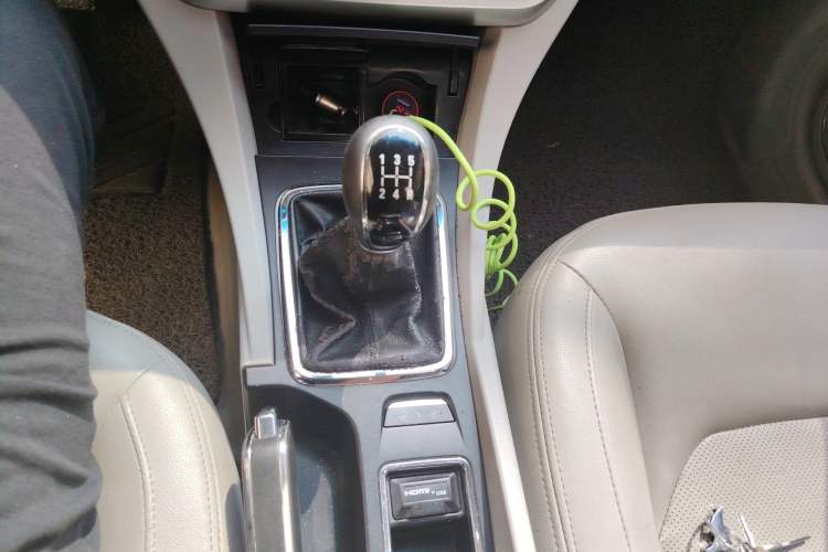 Used Geely Auto Emgrand 2014 Sedan 1.5L Manual Elite Model
