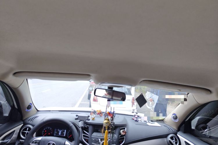 Used BYD Song 2016 Gaishi Edition 1.5TI Manual Leading Model Headliner