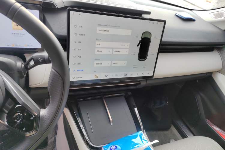 Used Lynk & Co 08 EM-P 2025 245km Ultra-Long Range Halo Audio And AC Panel