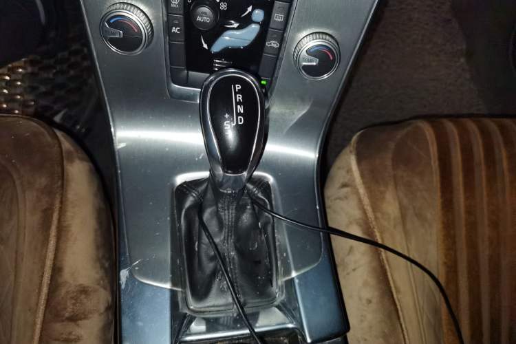 Used Volvo S60 2015 S60L 2.0T Smart Drive Edition
