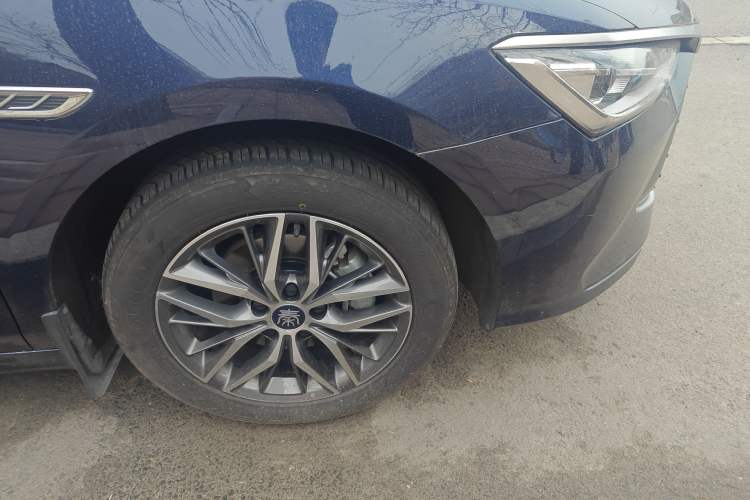 Used BYD Qin PLUS 2023 Champion Edition DM-i 120KM Leading Model
