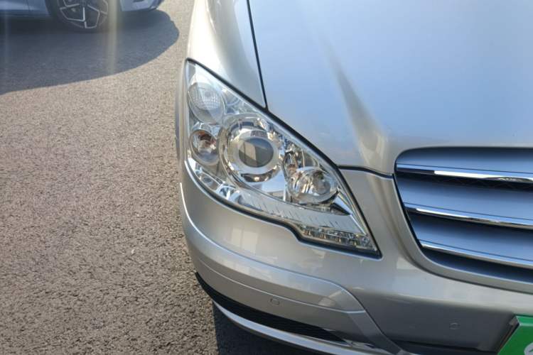 Used Mercedes-Benz Viano 2013 3.0L Comfort Edition